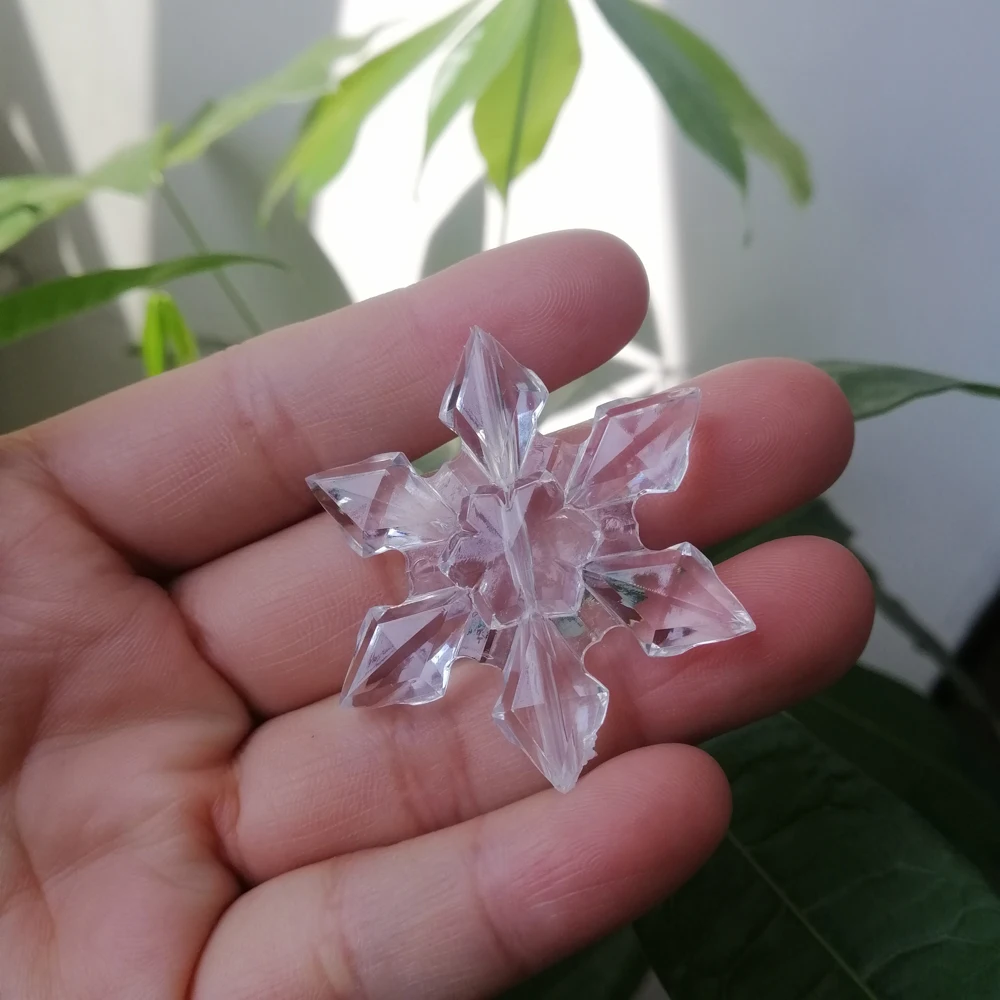 

Camal 10PCS 45mm Clear Acrylic Snowflake Shaped Pendant Chandelier Curtain Wedding Party Lighting Christmas Hanging Parts DIY