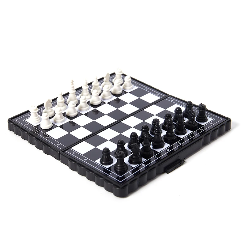 1 Juego de Mini ajedrez internacional de plástico, tablero de ajedrez magnético plegable, juego de mesa portátil para el hogar y al aire libre, juguetes para niños, peso ligero