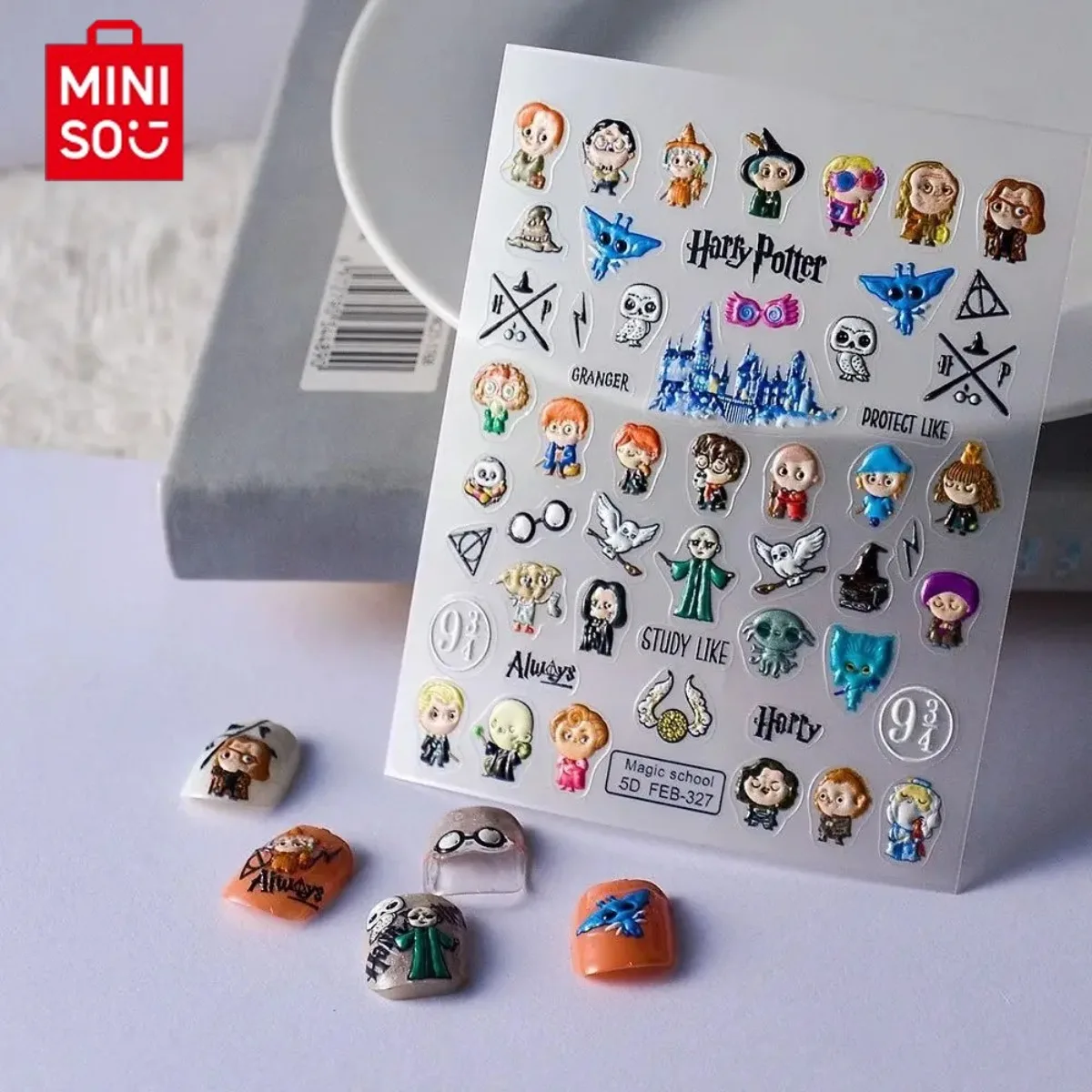 ملصقات أظافر منقوشة من MINISO Harry Potter لتزيين الأظافر عناصر Zard ثلاثية الأبعاد مقاومة للماء، تدوم طويلاً، سهلة التقشير وغير تالفة