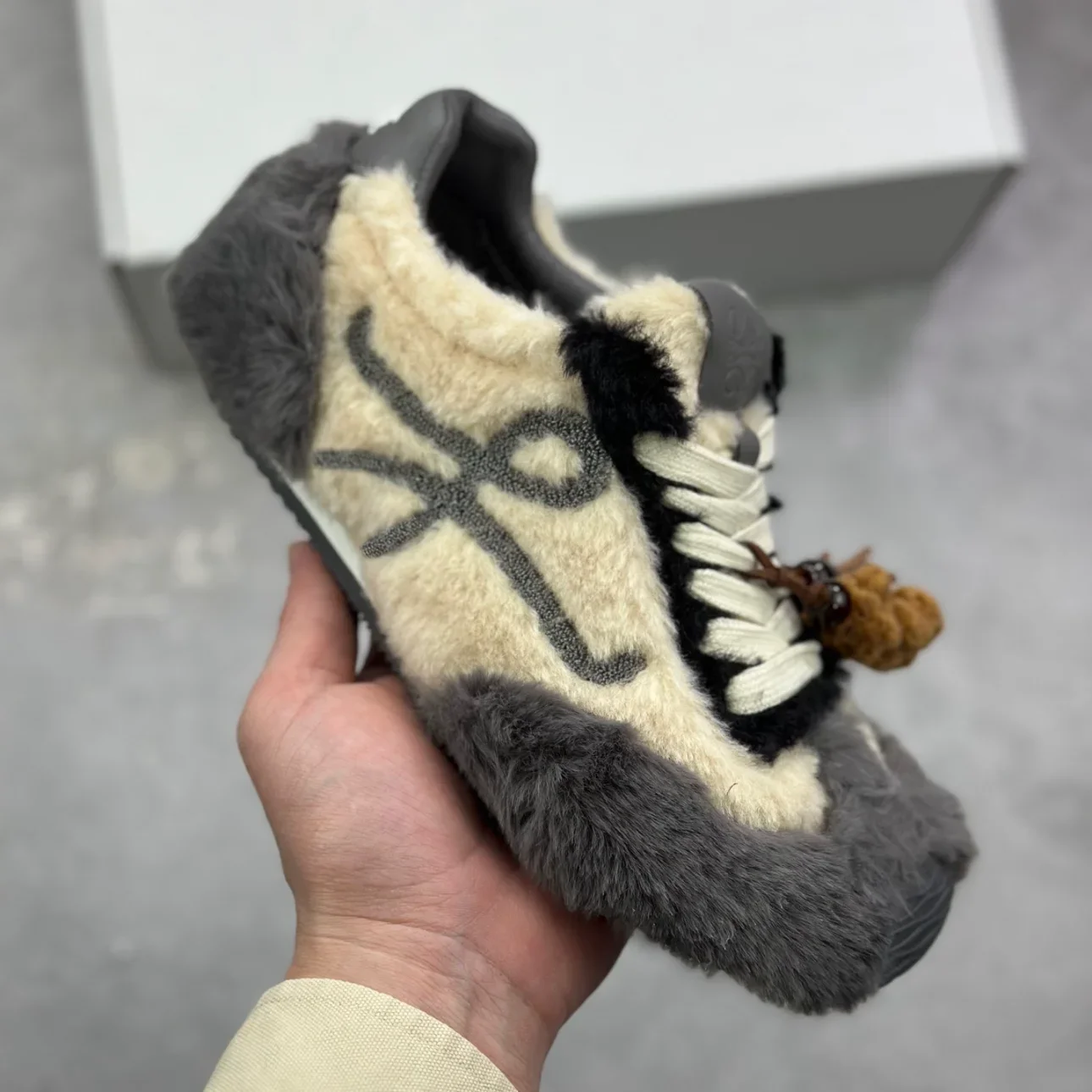 

Ballet Runner 2.0 Lambskin Casual Training Shoes, Men's and Women's Retro Children's Shoes, Color-blocked Sports Shoes