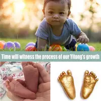 Keepsake Hands Casting Kit 3D Handprint Footprint For Babies DIY Plaster Statue Mould Set Hand Holding Craft For Couples 2