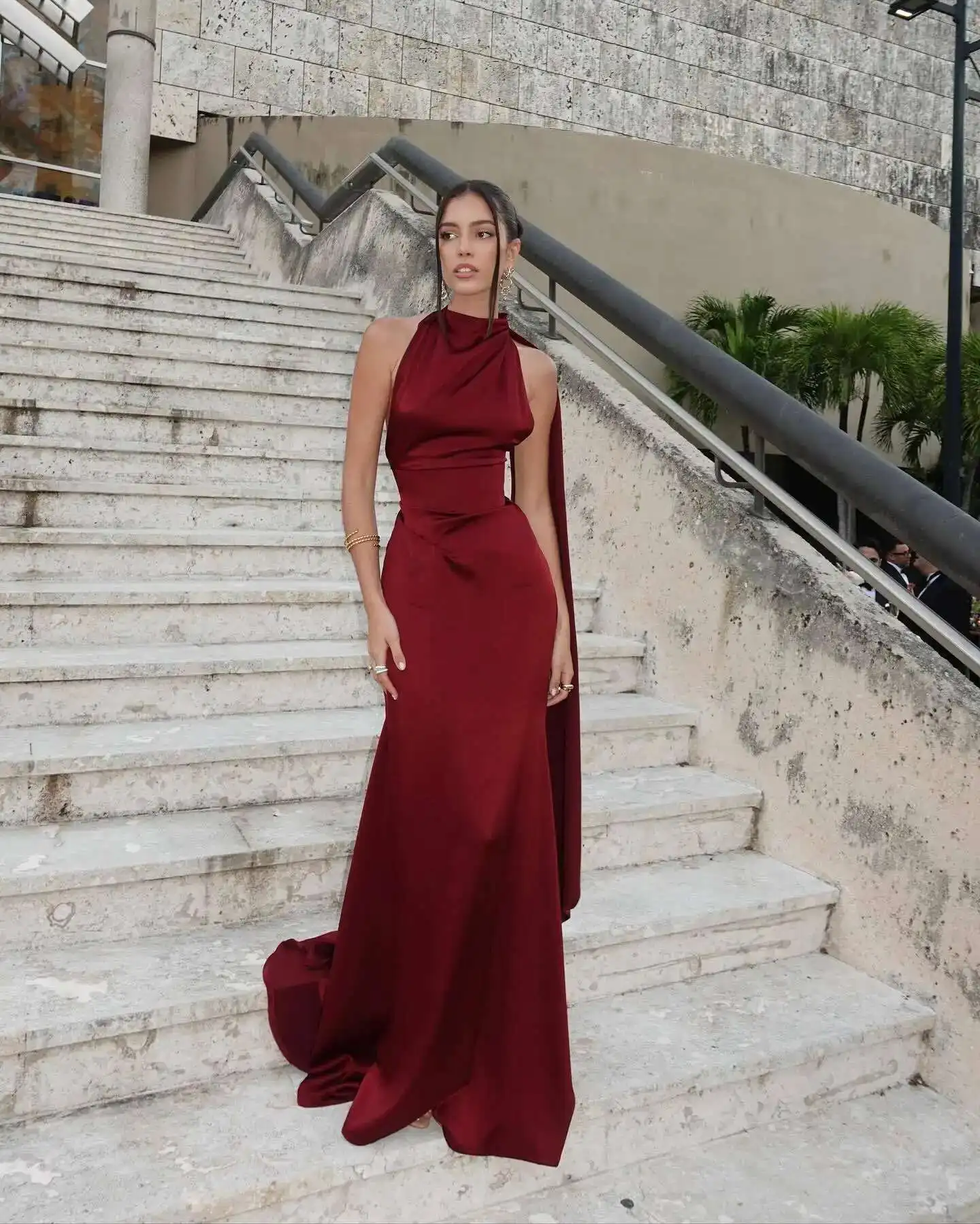 2025 Hals Hangend High-end Satijn Dames Temperament Licht Luxe High-end Niche Banket Verlovingsjurk Gewaad vestido Dames