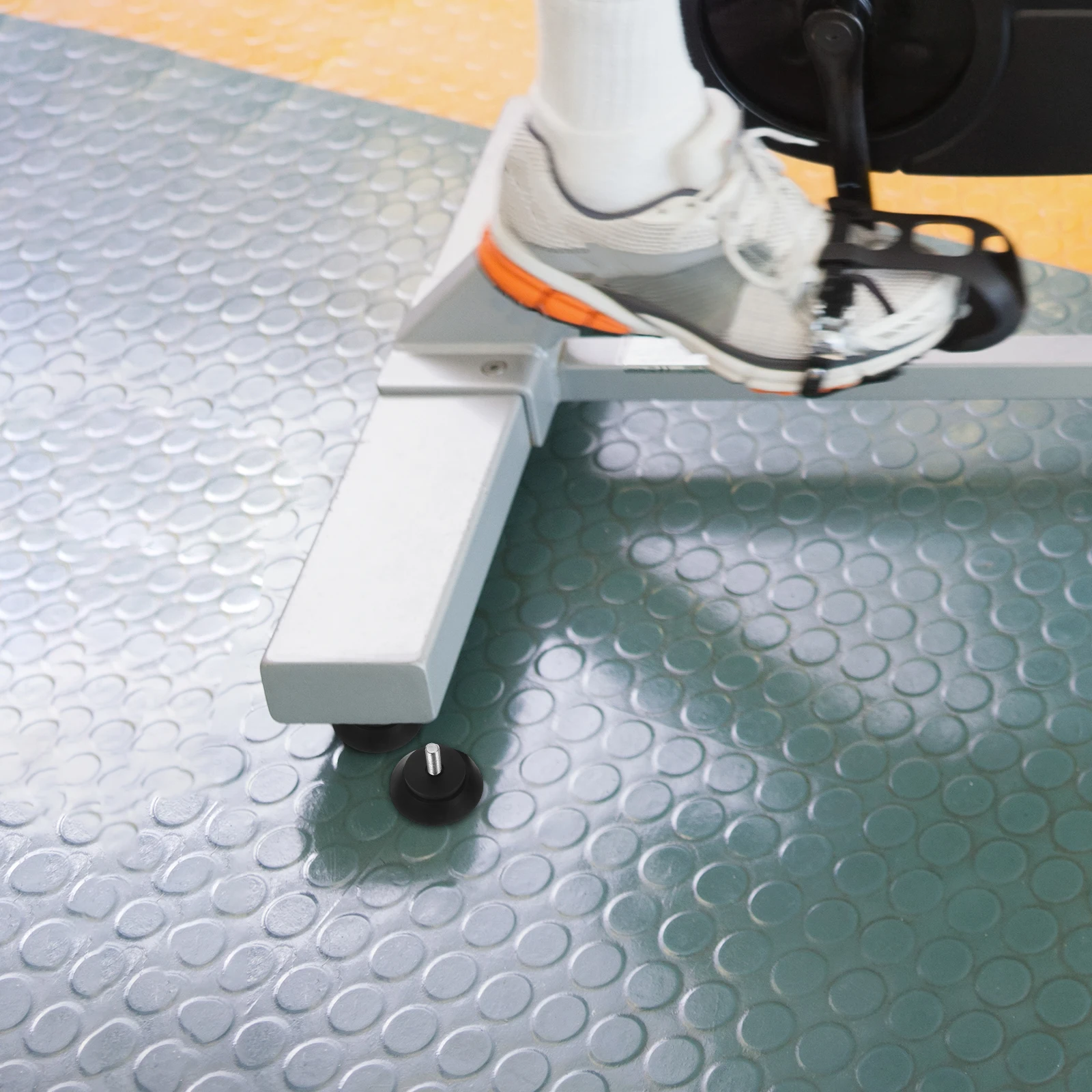 

4 pcs Fitness Equipment Foot Pads Leveling Support Non Slip Anti Skid Furniture Stabilizer Noise Reduction Vibration Damping