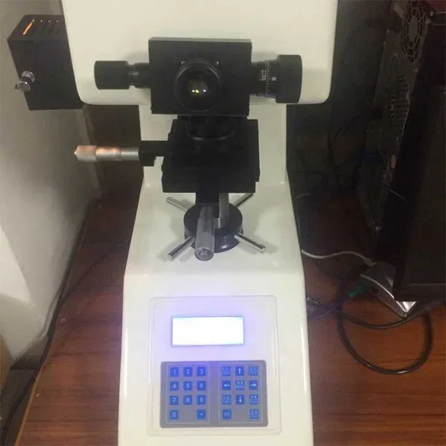 جهاز اختبار الصلابة العالمي من الألومنيوم روكويل