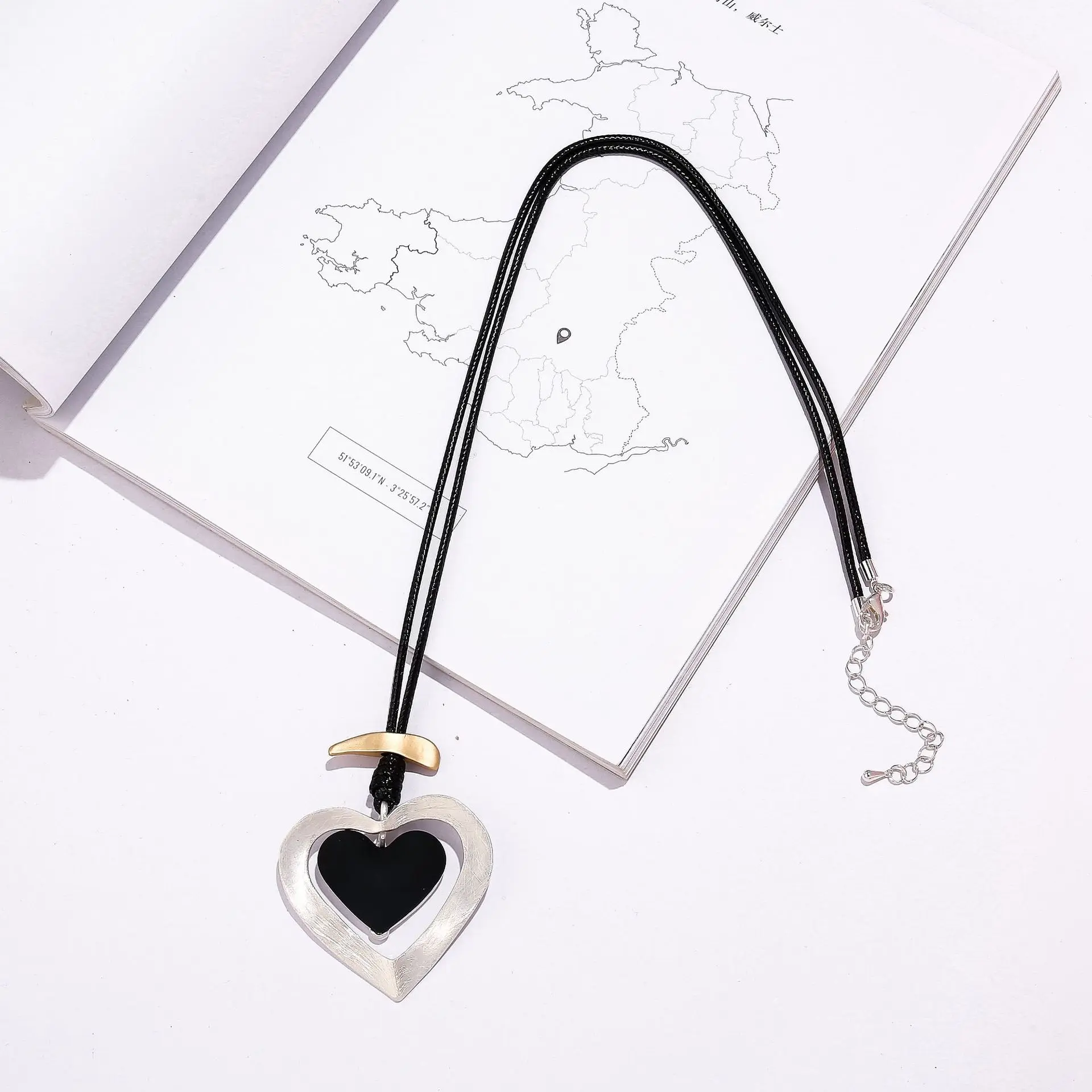 European, American style Korean version popular women's love-shaped alloy long necklace rope sweat