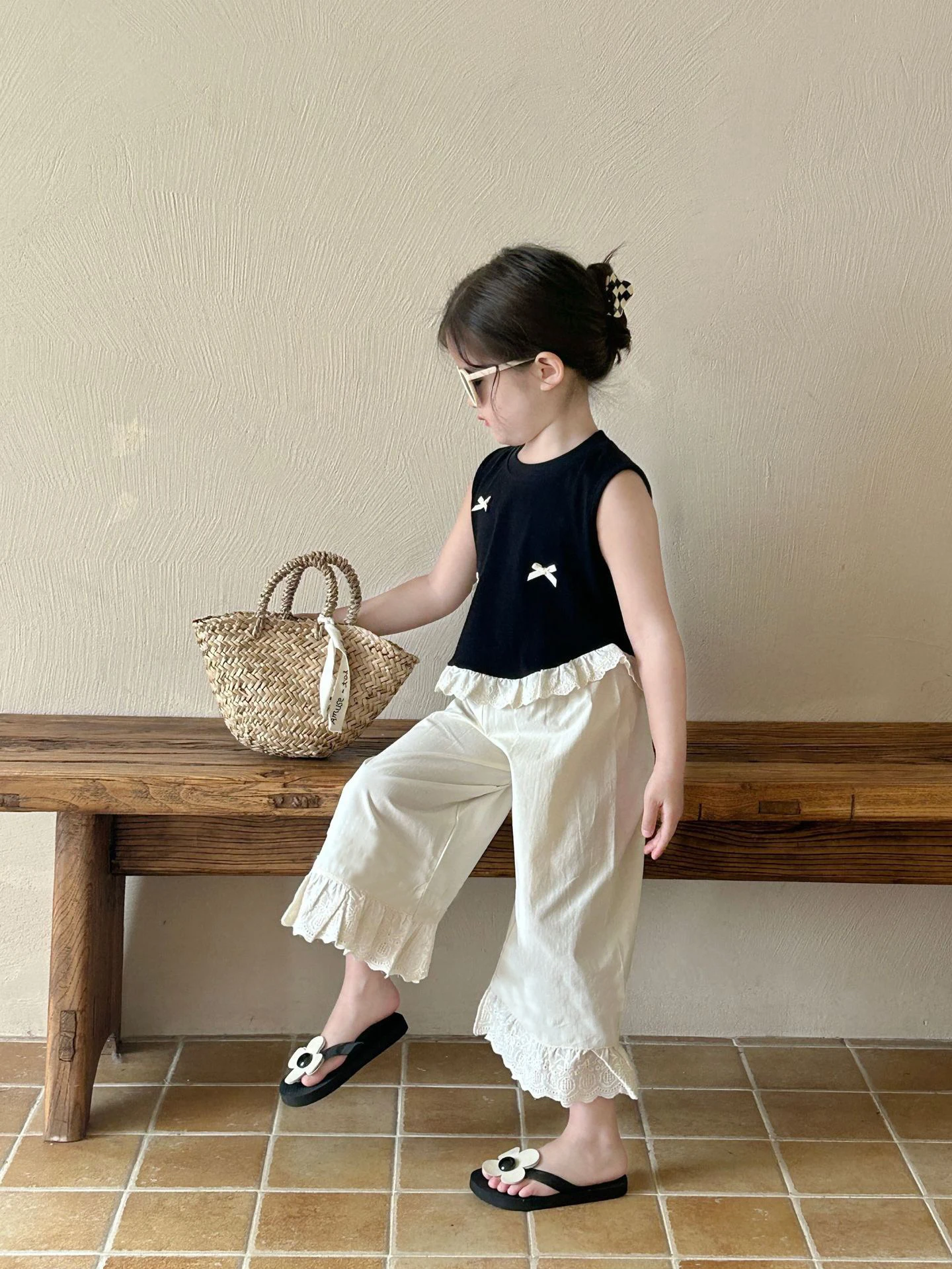 Humor Bear Summer Girls' Suits Cool And Comfortable Lace Hem Tank Bow Trim Top+Pants 2 Piece Set Cute Kids' Clothing Sets image 4