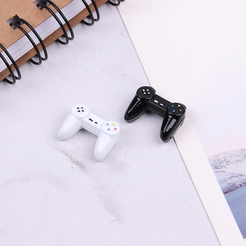 1Pcs Dollhouse Mini Model Gamepad Simulation Wireless Game Controller 1:12 Dollhouse Decoration