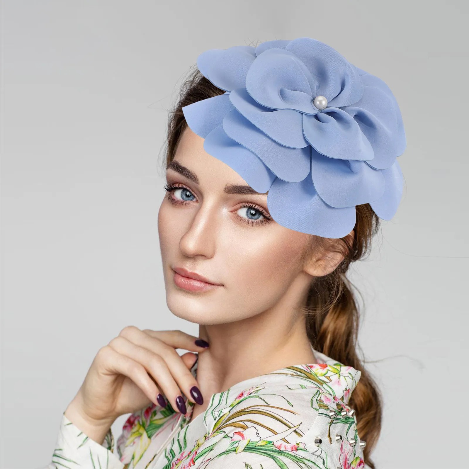 

Floral Fascinator Headband with 3D Flower Ornament Elegant Bridal Hair Accessory for Wedding Tea Party Outdoor Ceremony Flower