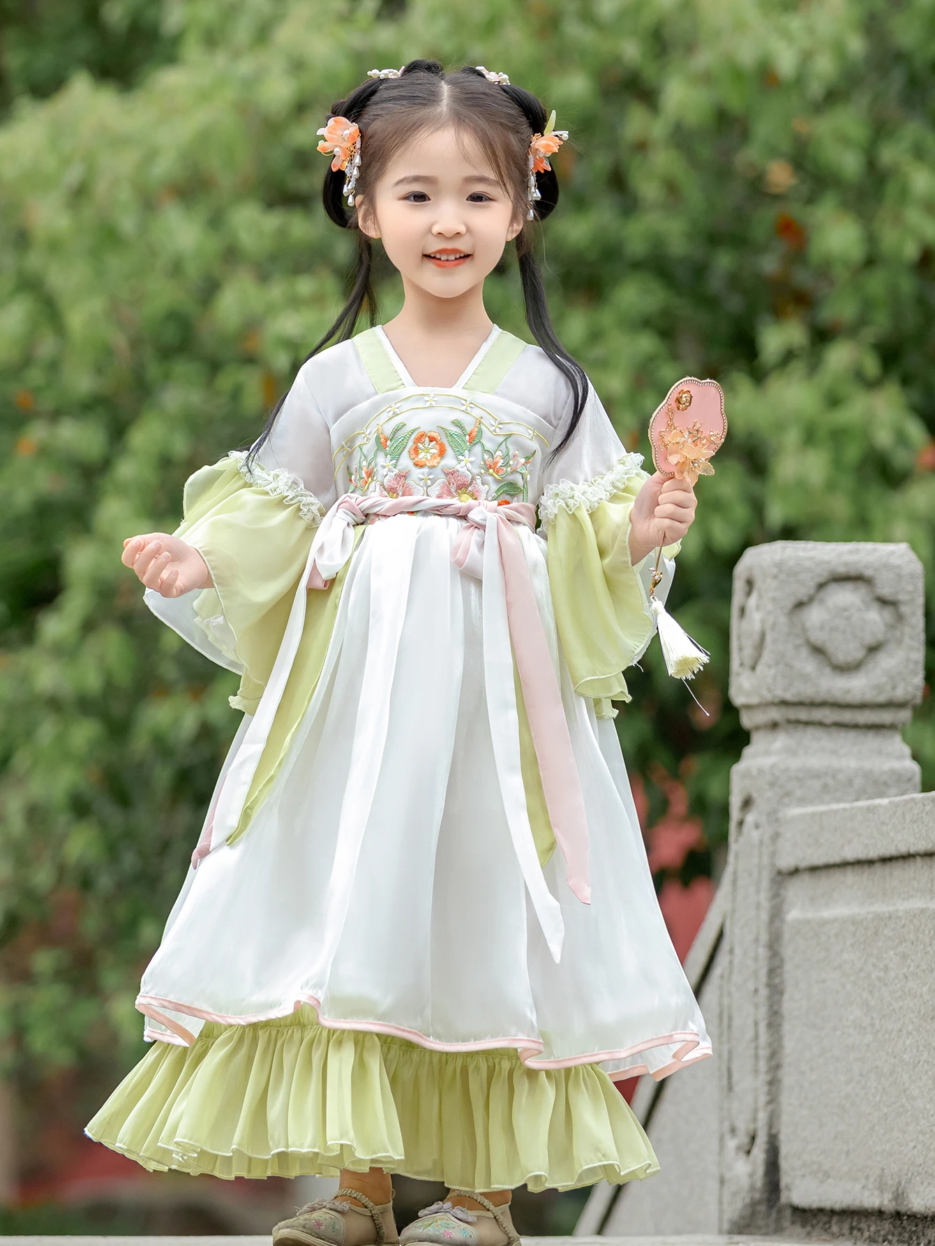 

Elegant Chinese Hanfu Girl's Party Dress Traditional Tang Suit Design for Flower Girls Birthday Celebrations