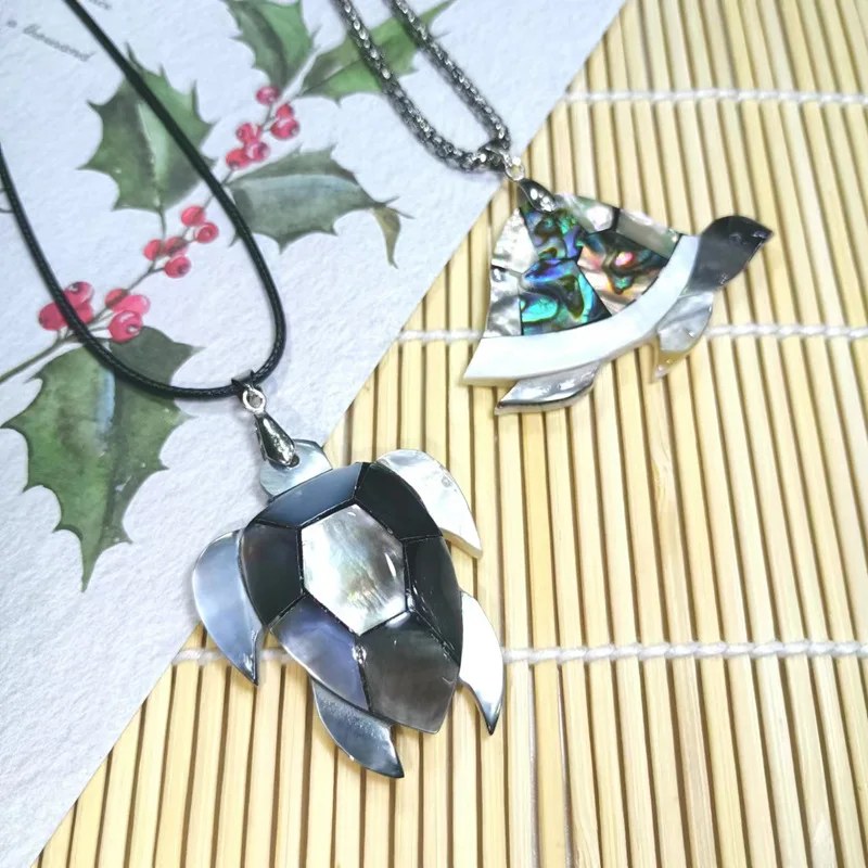 Handmade Jigsaw Puzzle Black Butterfly Shell Abalone shell Mixed-color white shell turtle pendant
