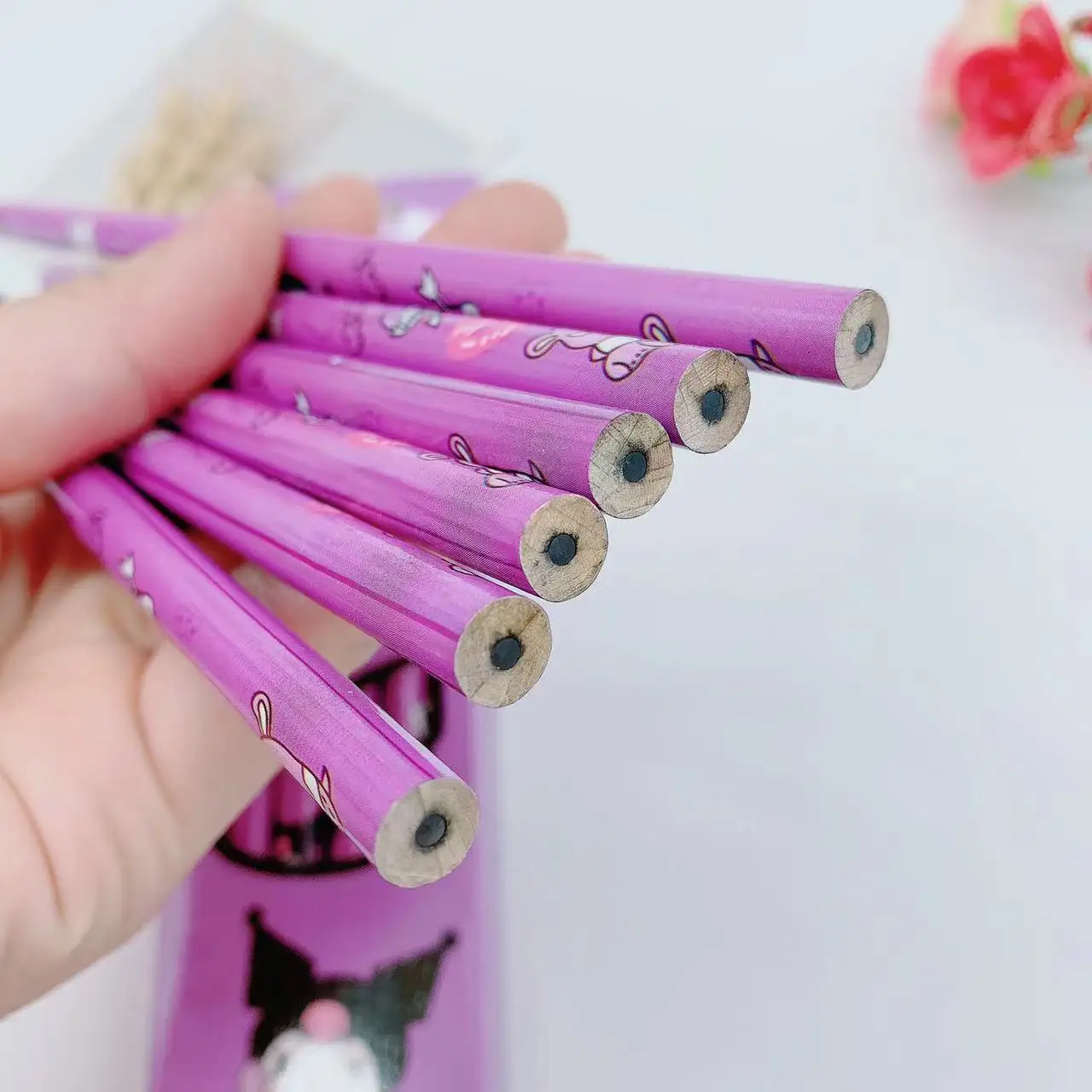 12Pcs/Box Sanrio Pencil Melody Kuromi Cinnamoroll HB Black Write Draw Pencils Primary Students Stationery School Children Gift image 5