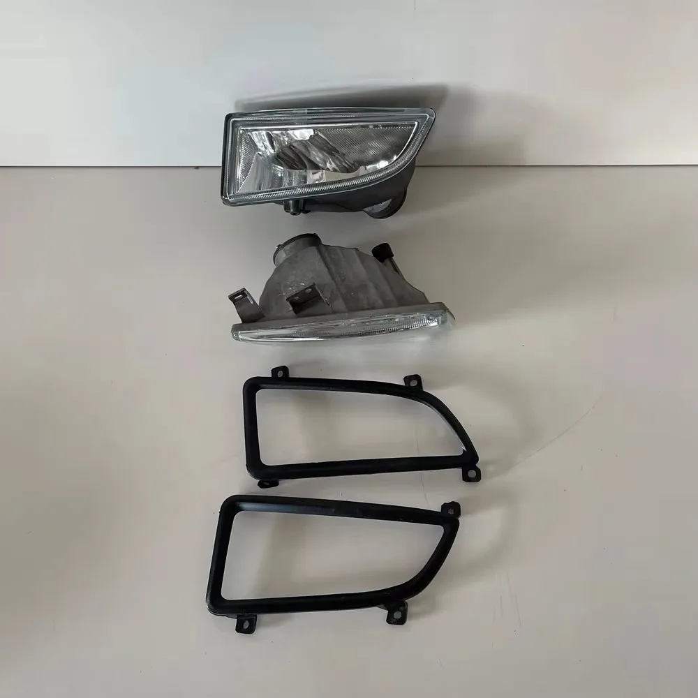Fog Lamp for Mazda Demio 2002-2007 D35051680 D35051690 DY3R DY3W DY5R DY5W Pair