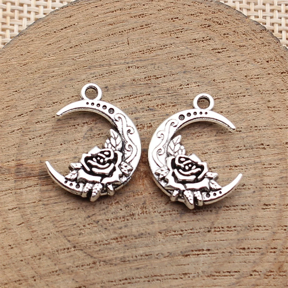 Vintage Fashion Jewelry Necklaces - ムーンフェイスペンダントスターチャーム天体の奇抜なテーマDIYブレスレットネックレスジュエリー作成用品用