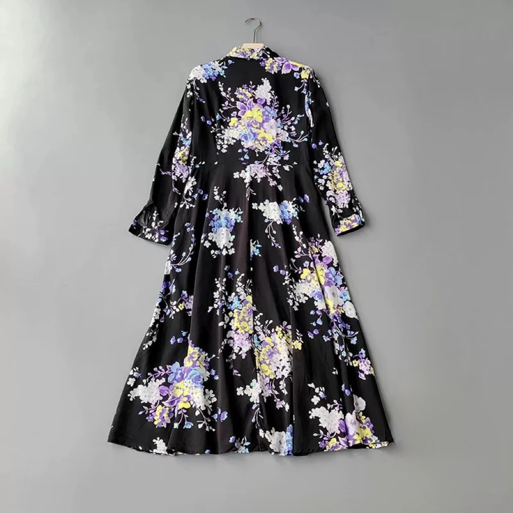 L'abito camicia a maniche lunghe slim fit con risvolto stampato retrò europeo, americano e spagnolo scende una vestibilità snellente e ampia per le donne