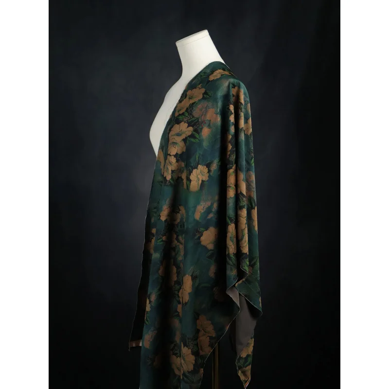 2Yards Chinese-style green and red imitation Xiangyunsha printed satin chiffon faux silk glossy fabric for Hanfu and cheongsamB view 2