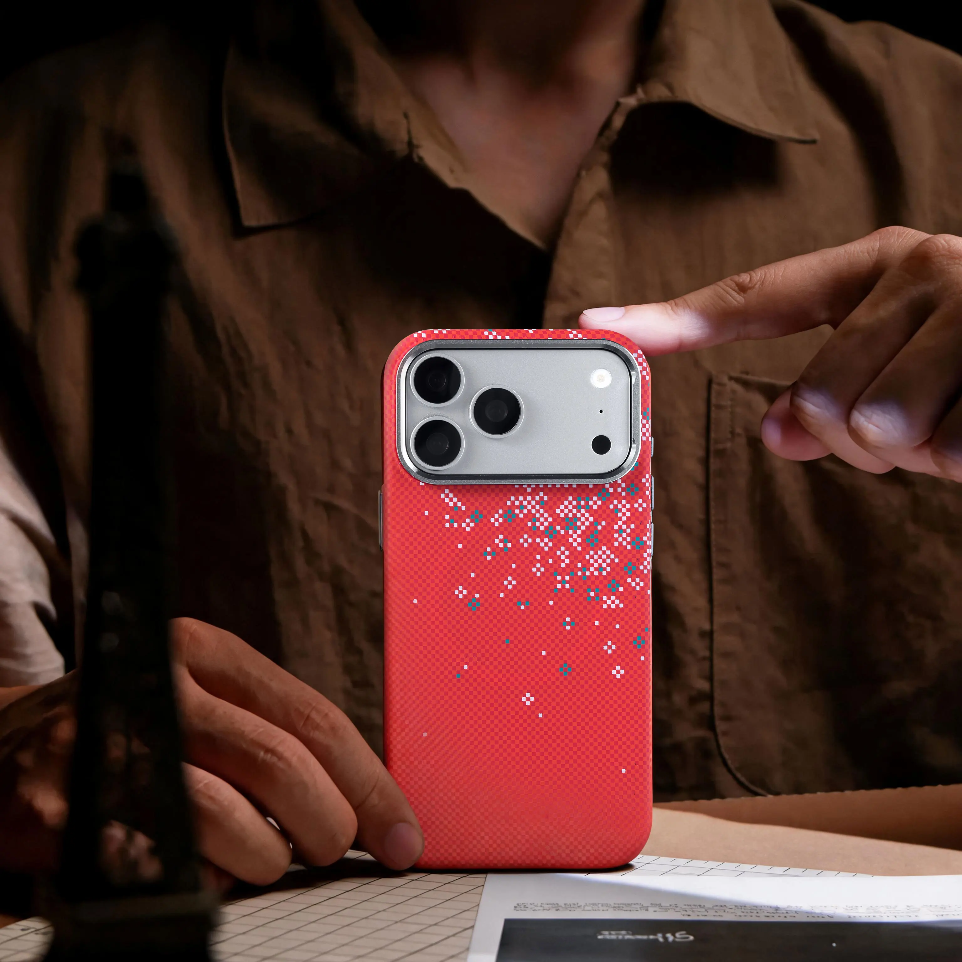 Luxury Kevlar Texture Magnetic Phone Case For iPhone 18 17 16 15 14 13 Pro Max Metal Button Large Window For Magsafe Phone Cover