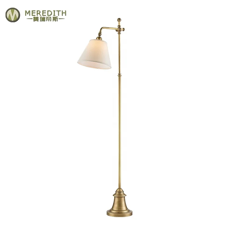 Wholesale High Quality Retro 220V 12W Living Room Illumination Decorate White And Brass Floor Lamp