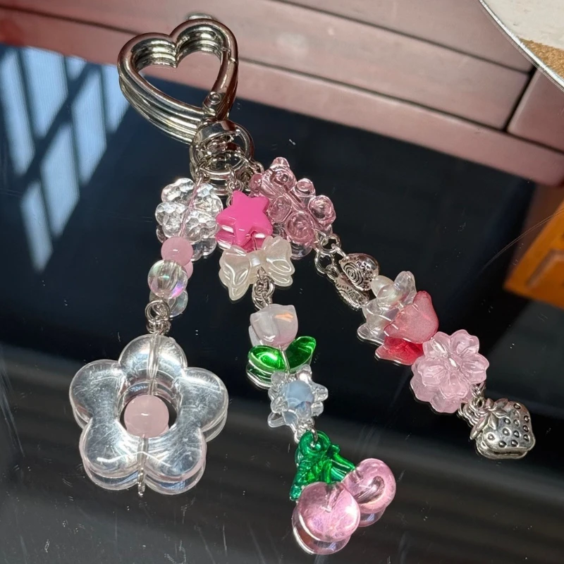 Colgante de dijes de teléfono de hoja de la suerte, fundas con llavero bonito para iPhone 16, mochila escolar Samsung, libros, cámara CCD Ins Corea, rosa y verde