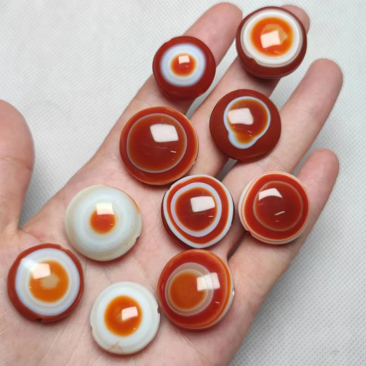 

30pcs/lot natural striped agate red sheep plate beads 18-25mm Handmade beads burnish polished Perforated diy jewelry Eye stones