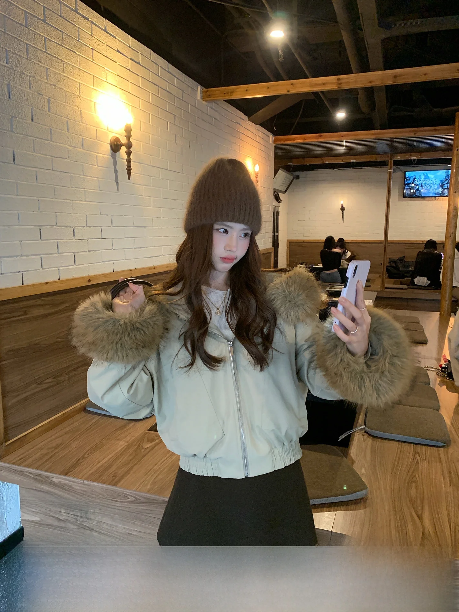 

HuaHua Loose Fit Detachable Fur Collar 90 White Du down Puffer Jaet Casual Sle Warmth Long Sve Zipper Closure