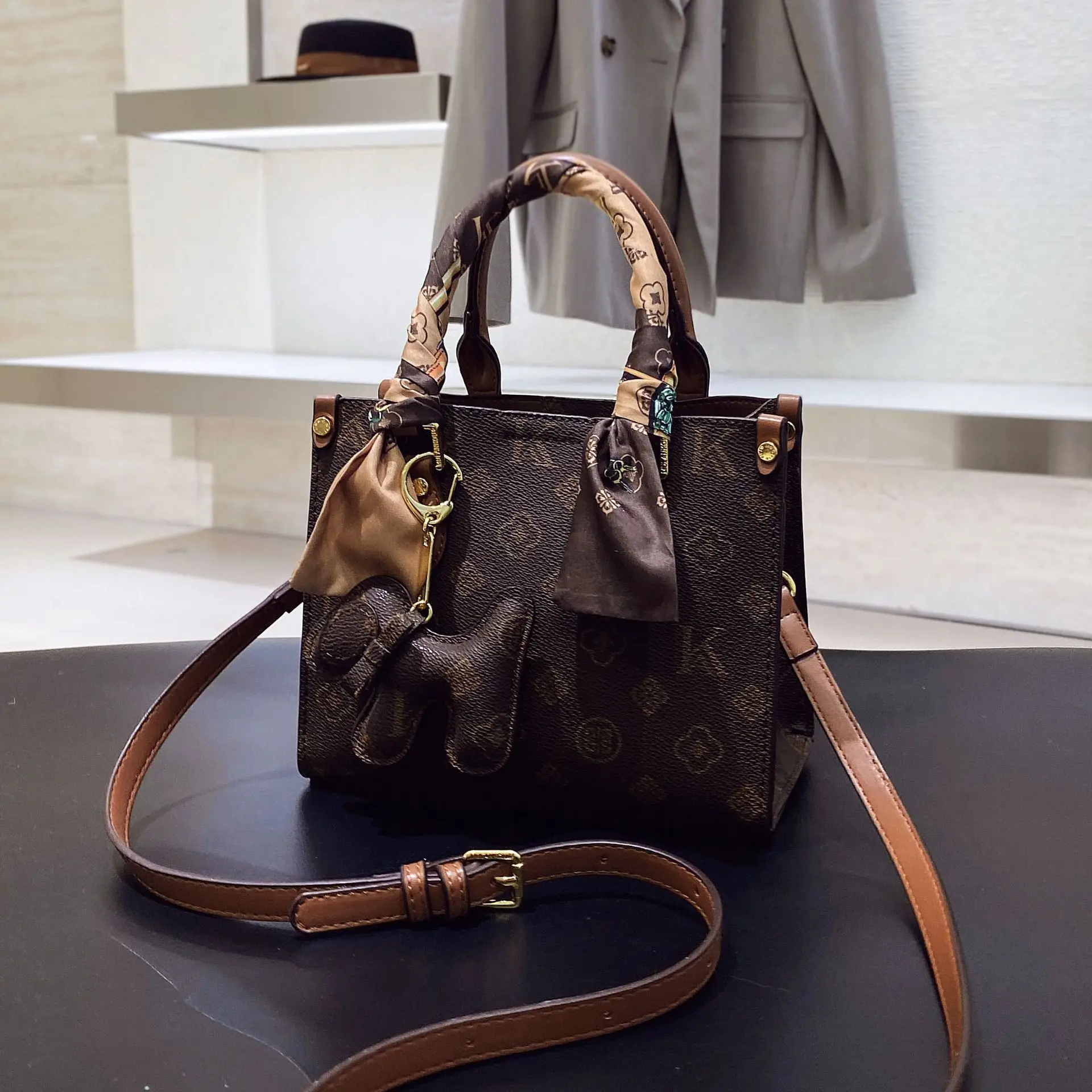 

2025 Luxury Print Commuter Bag for Women Minimalist Shoulder Crossbody Purse Fashionable Handbag