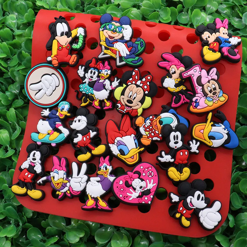 1-19Pcs Cute Donald Duck Minnie Boys Girls Shoe Button Charms Cartoon Accessories DIY Adorable Birthday Present