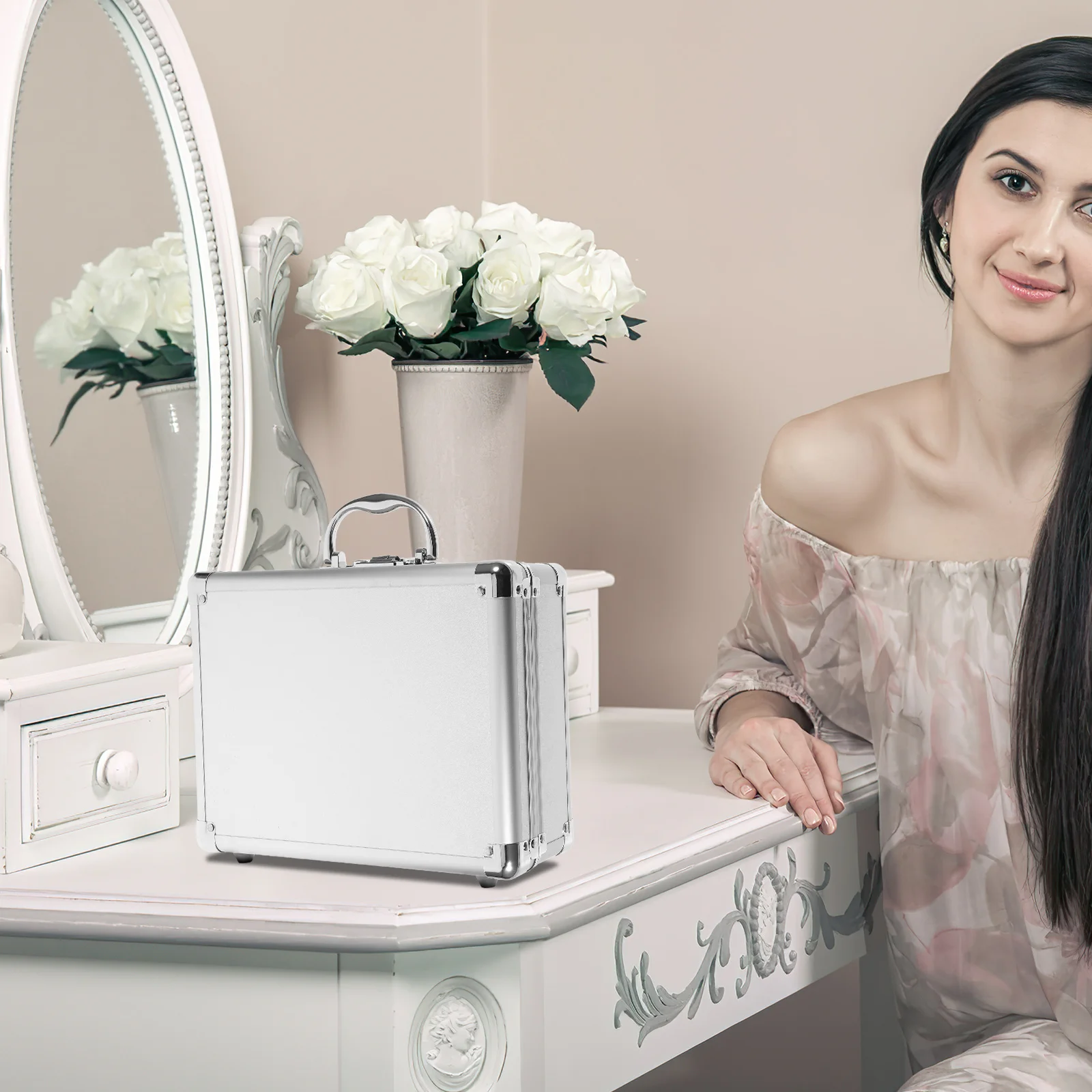 أدوات متعددة الوظائف، حقيبة حمل بقفل بكلمة مرور، صندوق أدوات صلب مع منظم أدوات محمول ببطانة إسفنجية للاستخدام في العمل