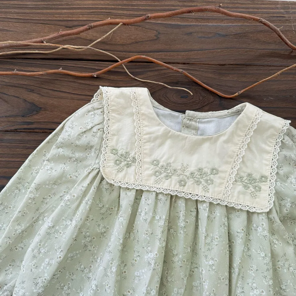 تي شيرت خريفي بأكمام طويلة مطبوع للأطفال البنات ملابس أطفال بياقة كبيرة وأوراق خضراء مطرزة للفتيات