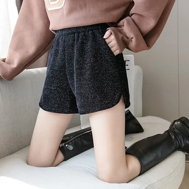 Corduroy Shorts Women Elegant Bright Line Casual Autumn Winter Gentle Streetwear Wide Leg All-match Females High Waist Ulzzang