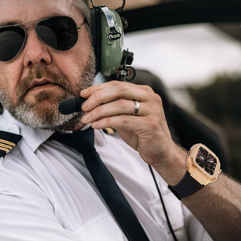 Luxury Modification Case Band for Apple Watch Series 8 7 6 5 4 44mm 45mm Men Rugged Case Silicone Sport Band for iWatch 6/5/4 SE