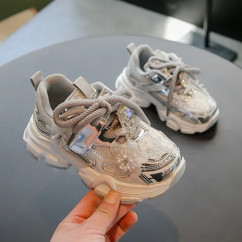 

Kids Running Shoes Princess Style Children Sneakers Non-slip Thick Soft Sole 2025 New Fashion Girls Sports Shoes Sweet Elegant