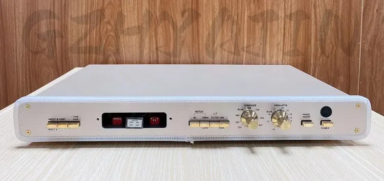 แบบจําลองใหม่ของ Swiss FM Acoustics 222 MK3 phono linear preamplifier
