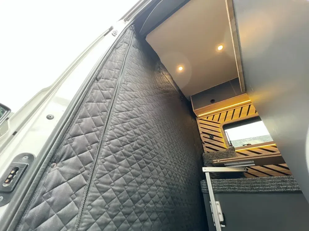 مقسم الكابينة الحرارية المبطن للتعتيم لشركة فيات دوكاتو/بيجو بوكسر/سيتروين مرحل 2006+ رام بروماستر كارافان متنقل #5