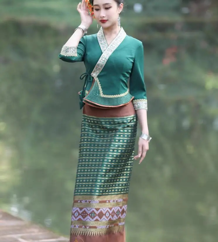 Traditional Dai Ethnic Clothing For Women Embroidered Spring/summer Mid Sleeved Skirts