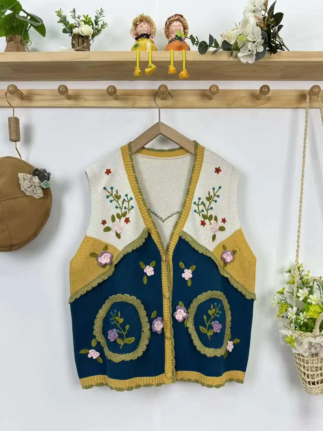 Chaleco cálido Mori Kei para mujer, cárdigan de punto Kawaii de un solo pecho con bordado de flores, suéter de retazos, moda de otoño