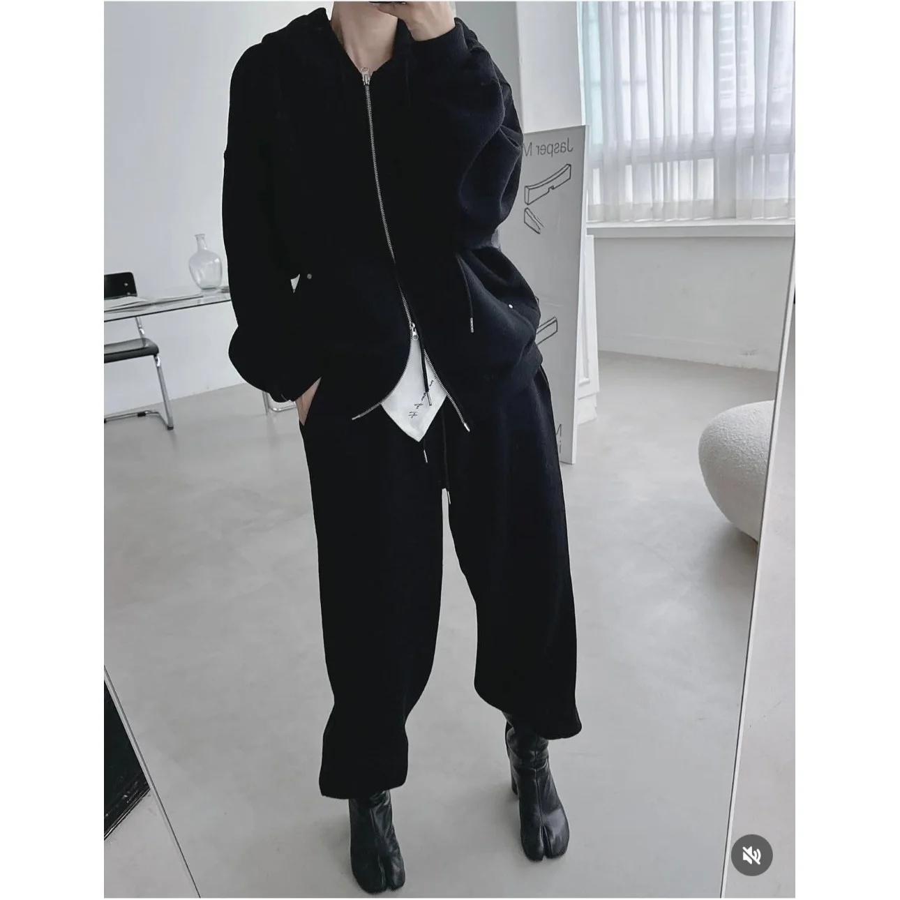 韓国風シックなフード付きジッパー付きスウェットトップス、伸縮性ウエストのカジュアルなスウェットパンツ、ツーピースセット、女性用冬ファッション