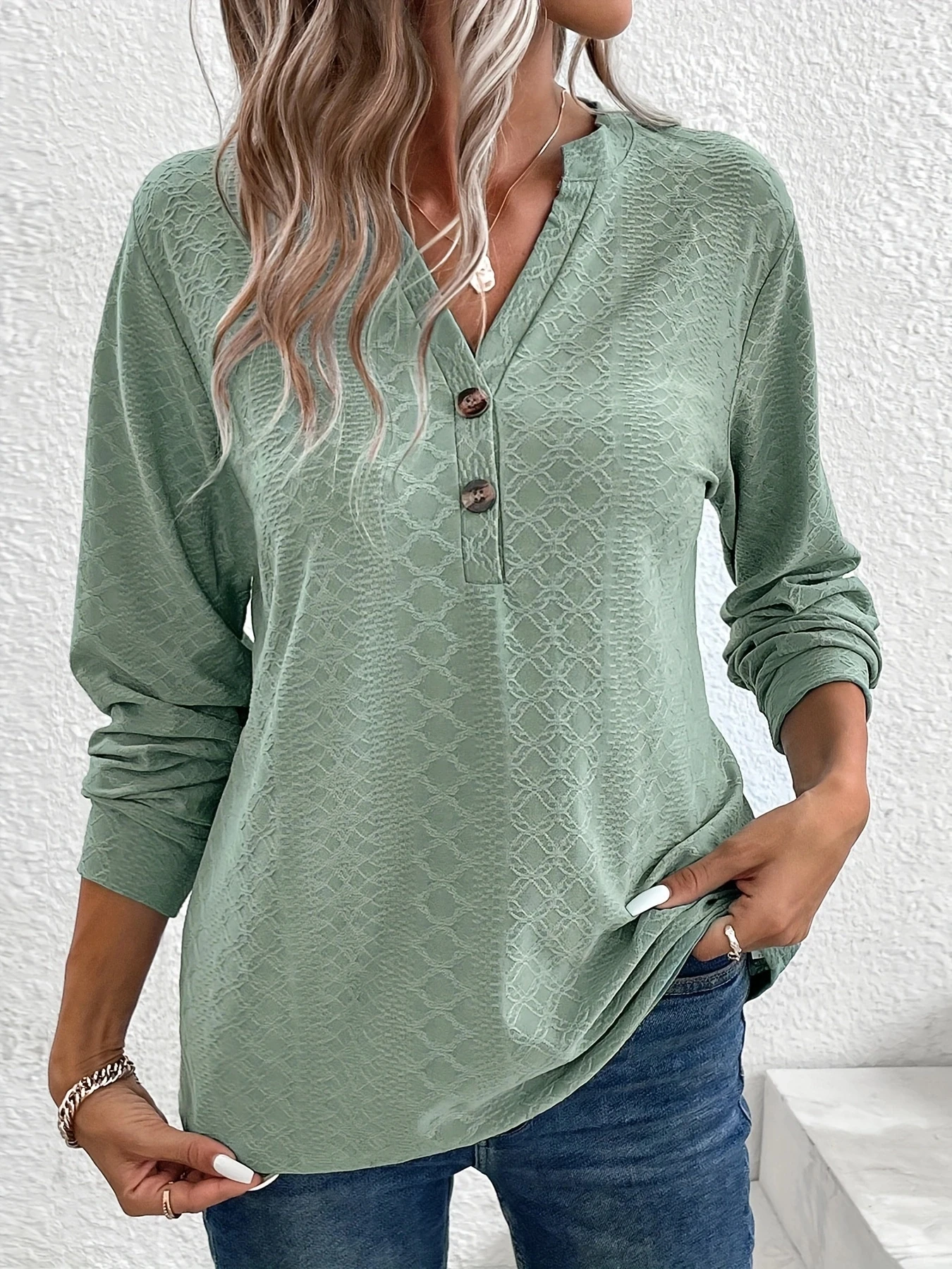 Women\'s Fashion Texture Solid Color Button V-neck Long sleeved Top