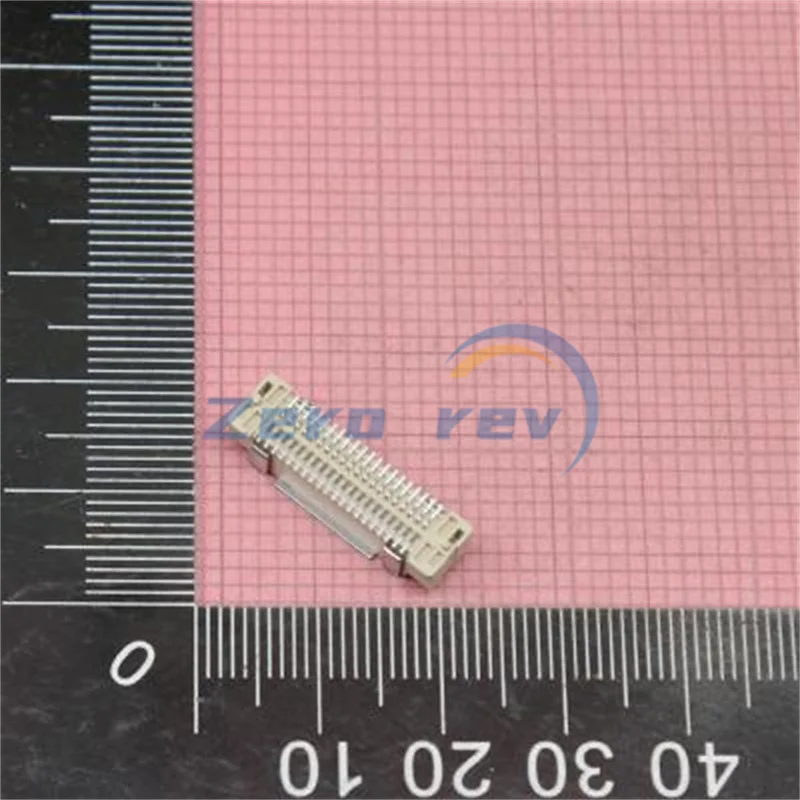

5-10Pcs 100% New 61083-041402LF CONN PLUG 40POS SMD GOLD