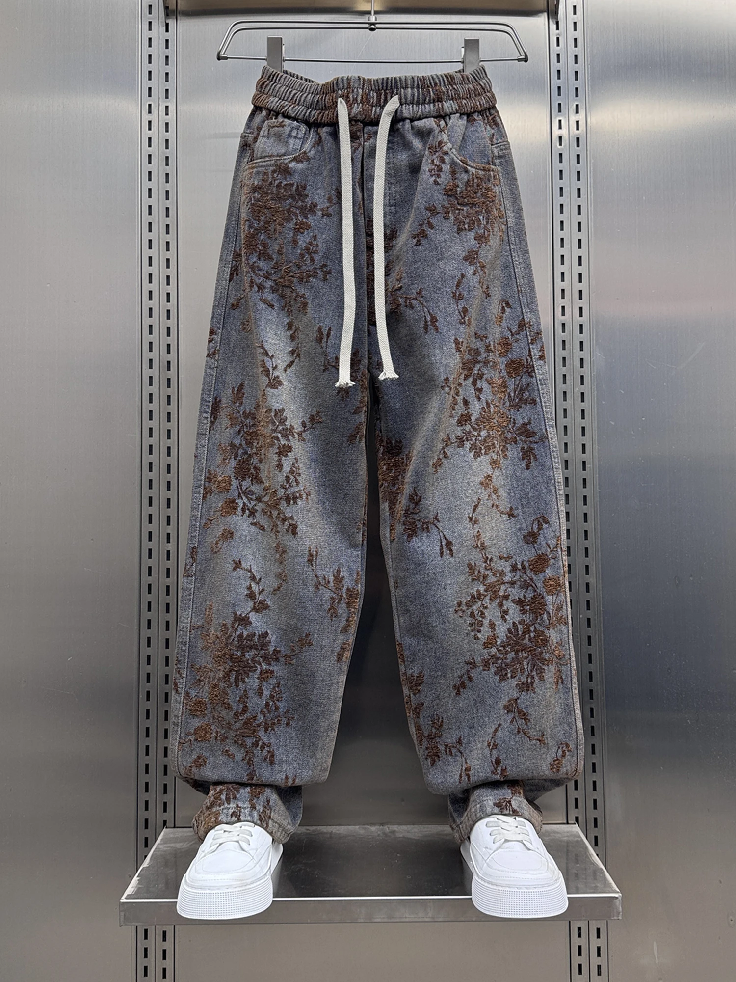 

Men's Loose Fit Embroidered Denim Jeans Straight Leg Retro American Sle Emed Floral Pattern Casual Spring Faion