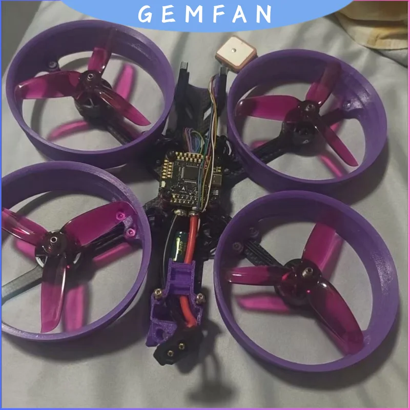 

Gemfan 4052 4.0x5.2inch 3-Blade Propeller CW/CCW PC Prop for RC FPV Drone Quadcopter Motor (4Pairs)