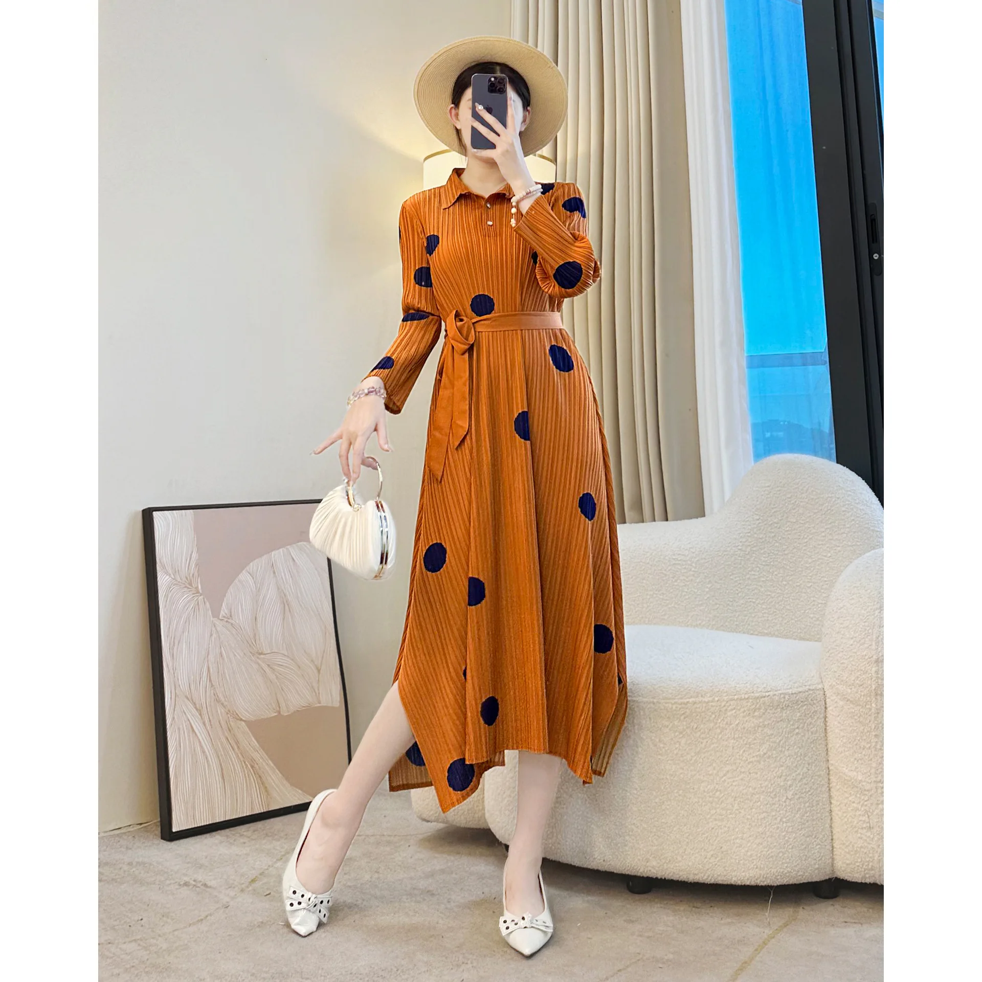 

Плиссированное платье с принтом в горошек Модное свободное платье больших размеров с воротником с лацканами и длинными рукавами с завязкой на талии Повседневное вечернее платье