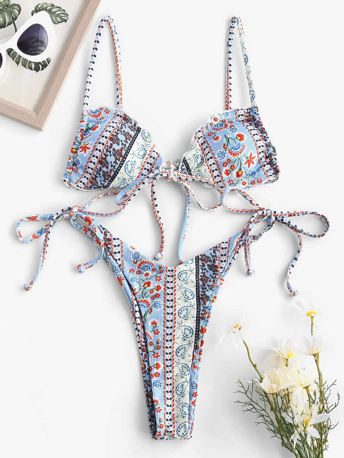 ZAFUL Ethnic Floral Ribbed Tie Side String Bikini Swimwear