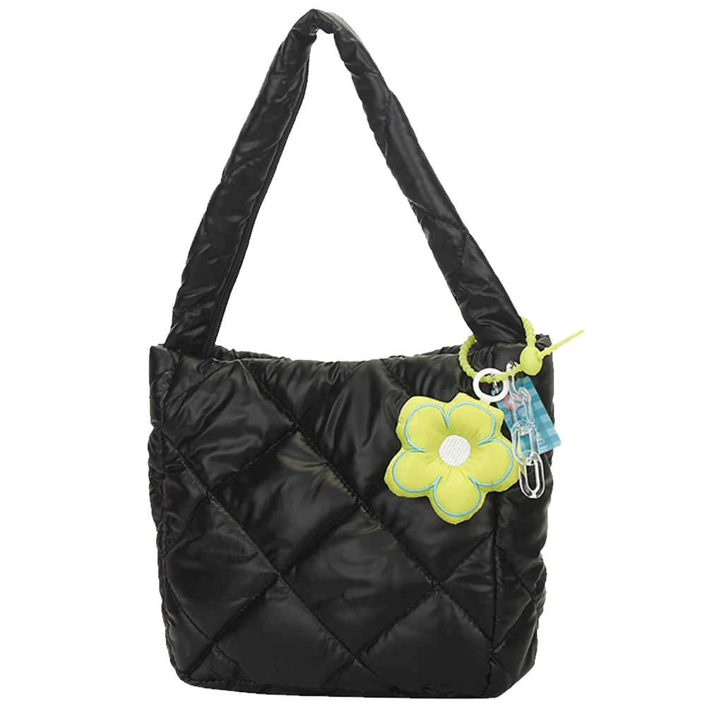 Sac Hobo à large sangle pour femme, sac matelassé polyvalent, grande capacité, sac de shopping léger avec pendentif, mode