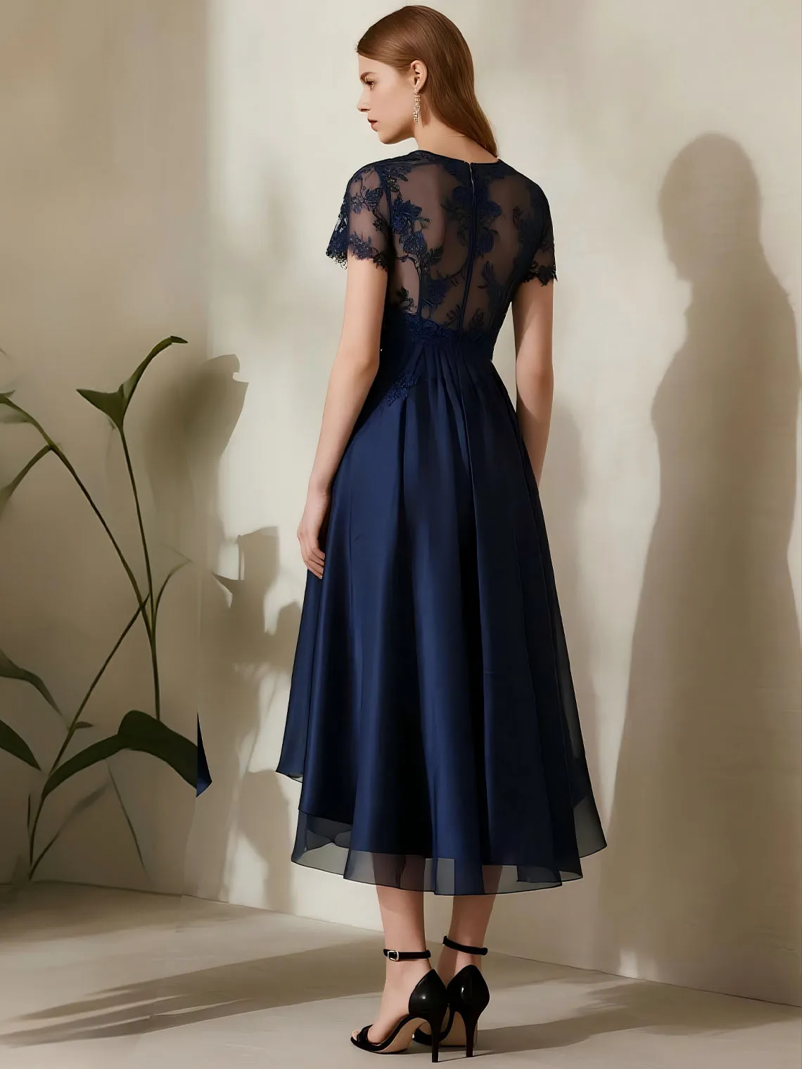 ชุดแม่เจ้าสาวทรงเอไลน์คอตักผ้าชีฟองหรูหราประดับด้วยลูกไม้แบบไม่สมมาตรสำหรับงานแต่งงานปี 2025 ฟรีปรับแต่งได้