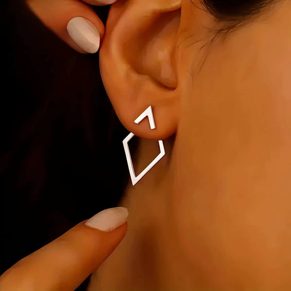 Huitan – boucles d'oreilles à diamants pour femmes, accessoires modernes et élégants en acier inoxydable 304, bijoux gracieux et élégants pour tous les jours et les fêtes
