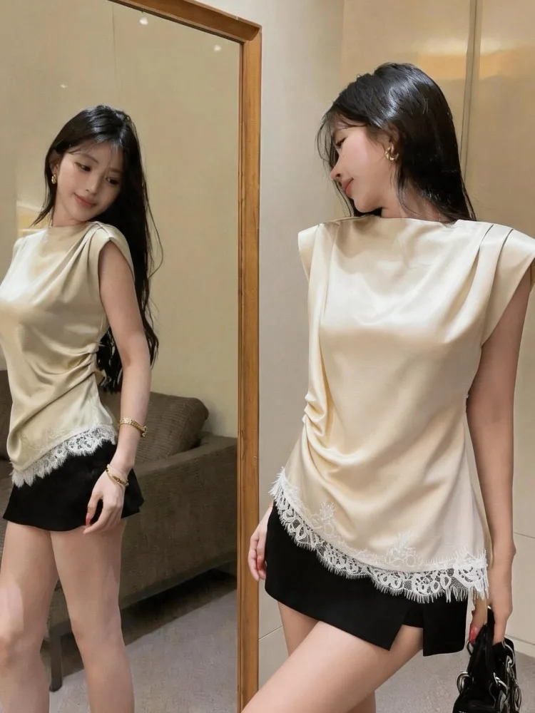 Retro Patchwork Lace Pleated Waist Cinching Shirt Women's Slimming High-End Summer New Style Breathable Citywalk Top