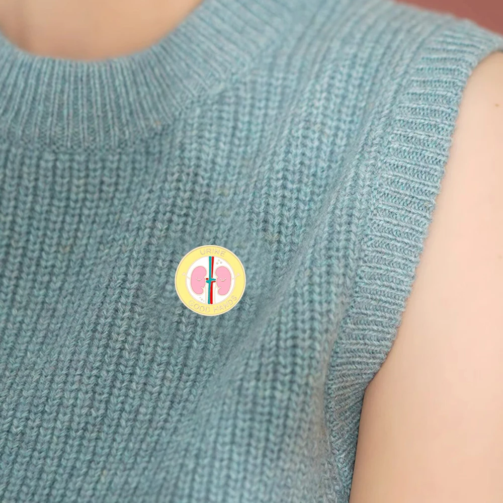 Cute Kidney Enamel Brooch Medical Anatomy Pin Funny Organ Badge for Backpack Clothes Doctor Nurse Gift Accessories Brooch