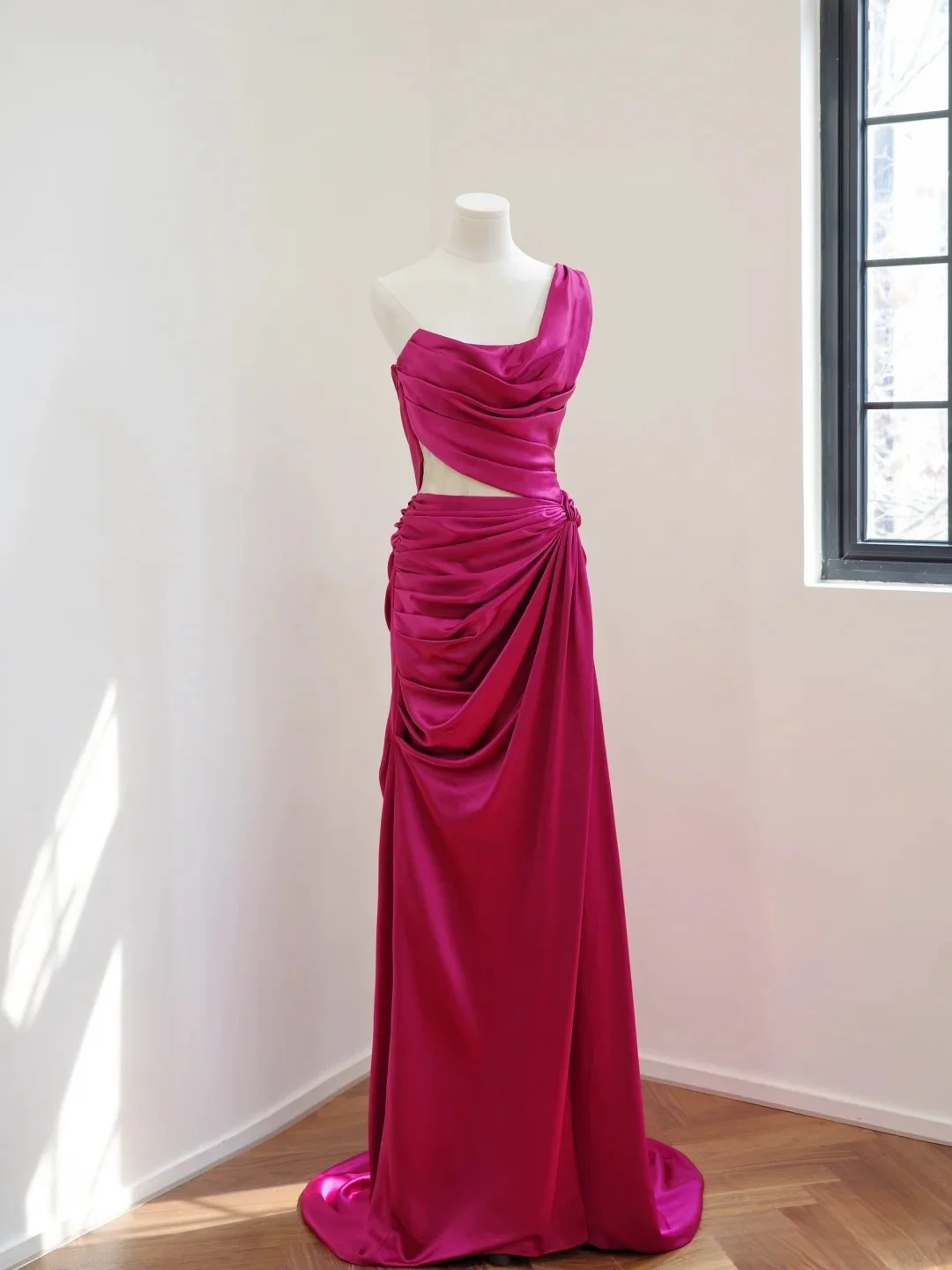 

Elegant Rose Red Fishtail Evening Gown With One Shoulder Satin Finish Suitable For Special Occasions 2025 New