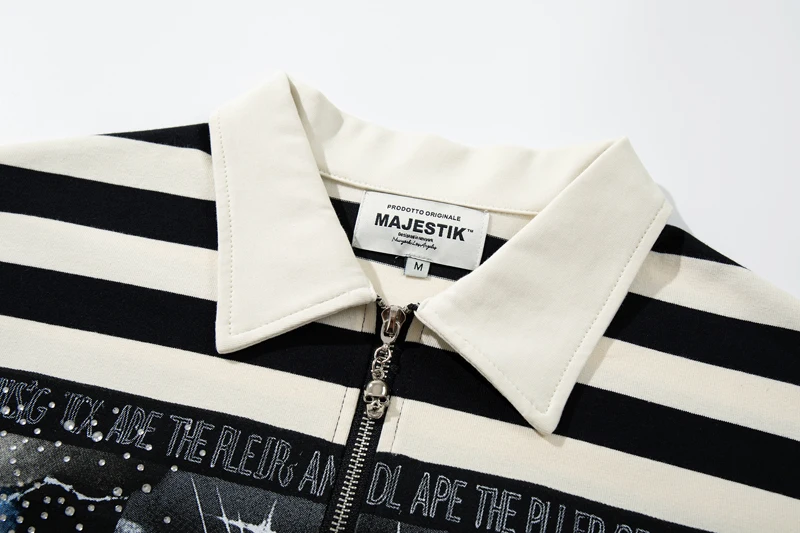 Striped Half Zipper Collar Short Sleeve MAJESTIK Tshirt American Hiphop Street Rhinestone Letter Thorn Crown Skull Men Women Top