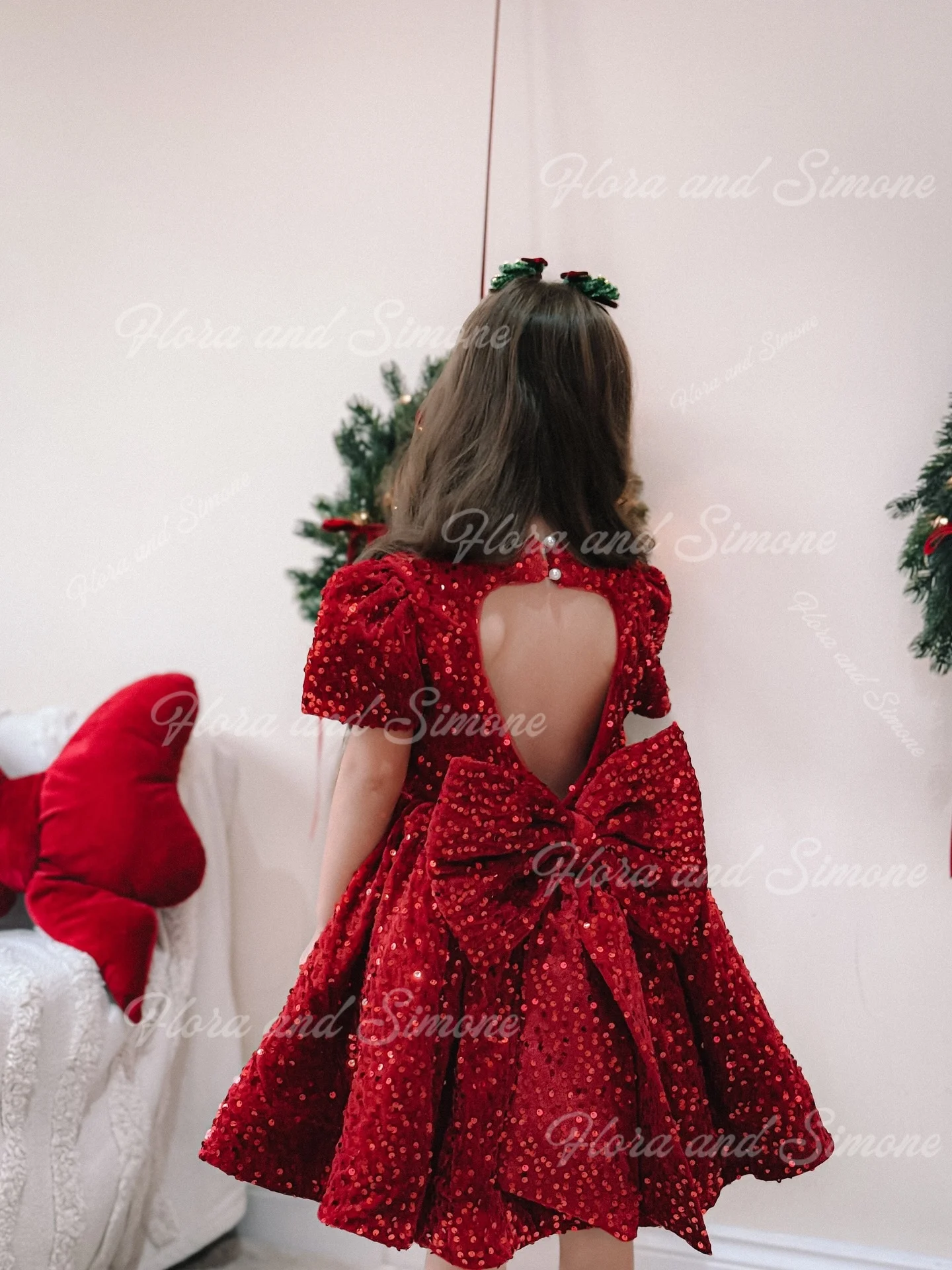 Abiti da ragazza di fiori senza schienale con fiocco rosso stile corto con paillettes personalizzati Celebrazione natalizia Celebrazioni natalizie Ricevimenti formali